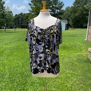 Suzie in the City Geometric Print Top